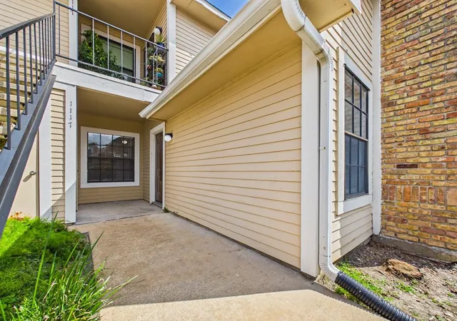 Photo 4 of Sale Pending at 2300 Old Spanish Trl #1117, Houston, TX 77054 | MLS# 92829229 | Listing updated on 2026-09-18