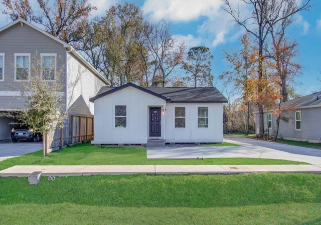2nd image of 8134 Richland Dr #A, Houston, TX 77028 | MLS# 6380702