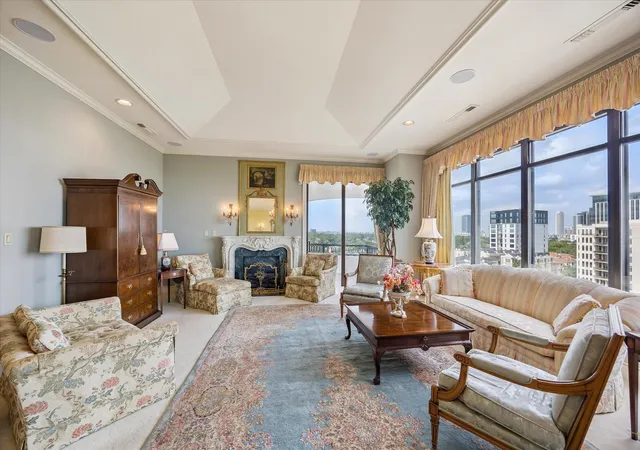 Photo 4 of Condo for sale at 2121 Kirby Dr #7NE, Houston, TX 77019 | MLS# 73055221 | Listing updated on 2026-09-08