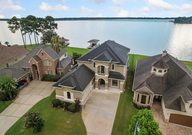 Photo 1 of Single family home for sale at 8834 Cross Country Dr, Humble, TX 77346 | MLS# 71944810 | Listing updated on 2026-08-30