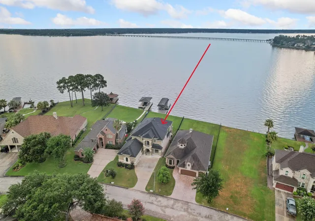 Photo 3 of Single family home for sale at 8834 Cross Country Dr, Humble, TX 77346 | MLS# 71944810 | Listing updated on 2026-08-30