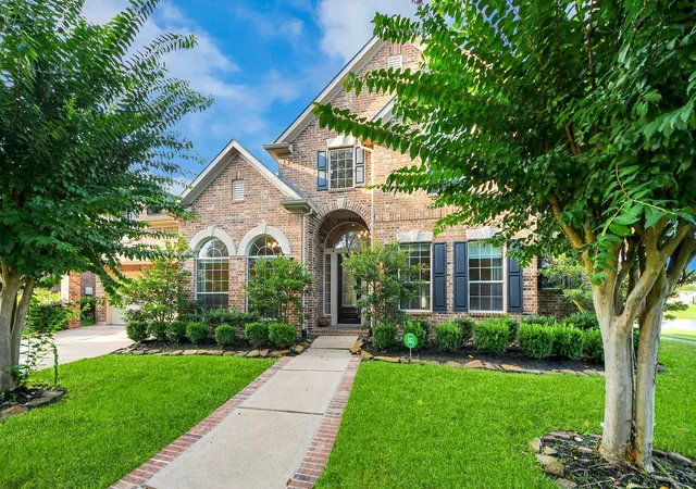 Photo 2 of Single family home for sale at 18615 Juniors Map Ct, Cypress, TX 77433 | MLS# 7100642 | Listing updated on 2026-09-06