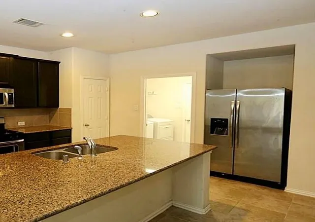 Photo 4 of Single family home for sale at 8139 Silent Deep Dr, Rosenberg, TX 77469 | MLS# 950565 | Listing updated on 2026-08-18