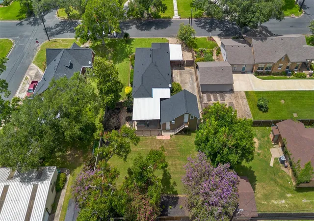 26th image of 707 Heights St, El Campo, TX 77437 | MLS# 80728318