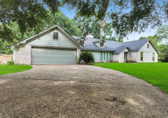 Homes for sale in Winnie, TX | 829 S Van Ostrand Ave, Winnie, TX 77665 | MLS# 61170139