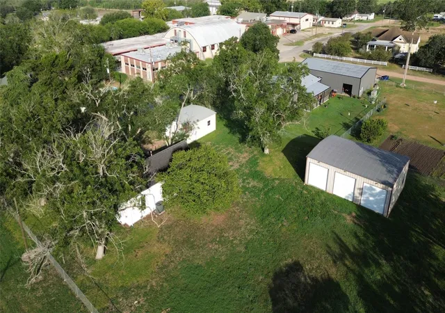 36th image of 202 E 4th St, Nordheim, TX 78141 | MLS# 27879951