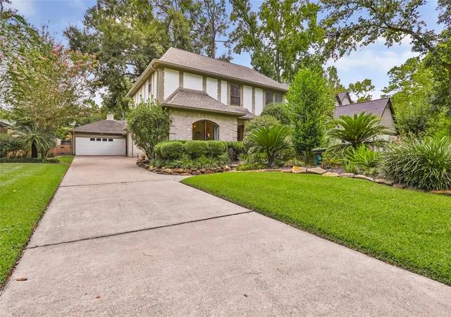 3rd image of 2407 Trail River Dr, Kingwood, TX 77345 | MLS# 57774033