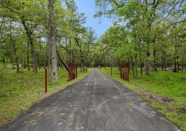 2nd image of 30338 Riley Rd, Waller, TX 77484 | MLS# 4431988
