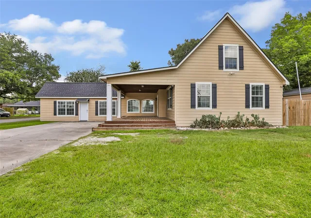 Homes for sale in Dayton, TX | 202 E Kay St, Dayton, TX 77535 | MLS# 88610700