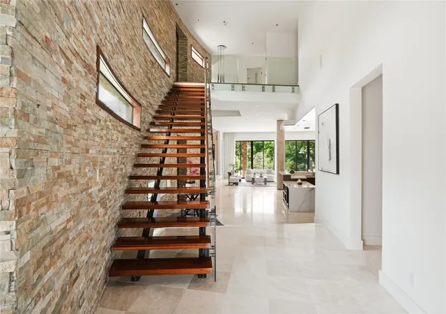 4th image of 309 Glenwood Dr, Houston, TX 77007 | MLS# 27448776