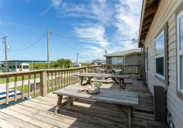 Photo 3 of Single family home for sale at 959 S East Rd, Port Bolivar, TX 77650 | MLS# 40827788 | Listing updated on 2026-09-16