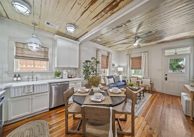 Photo 3 of Single family home for sale at 3705 Ave K, Galveston, TX 77550 | MLS# 19352045 | Listing updated on 2026-08-27