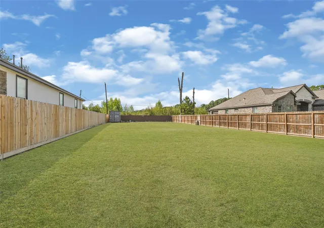 2nd image of 16231 Green Manor Dr Dr, Humble, TX 77396 | MLS# 30080758
