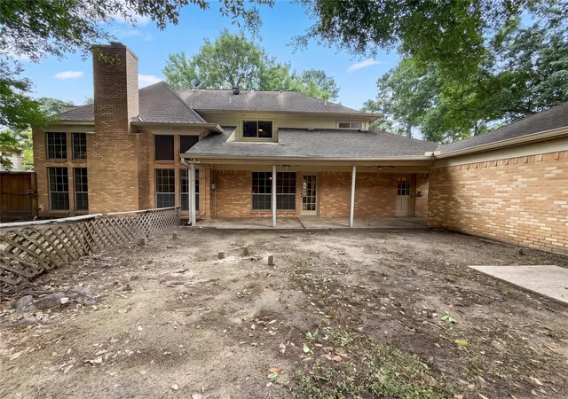 Photo 4 of Sale Pending at 6902 Fawncliff Dr, Houston, TX 77069 | MLS# 69399812 | Listing updated on 2026-09-17