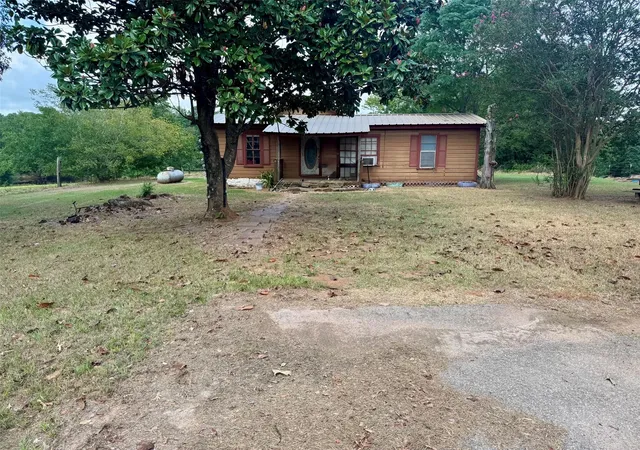 1st image of 1070 County Road 1620, Crockett, TX 75835 | MLS# 84202247