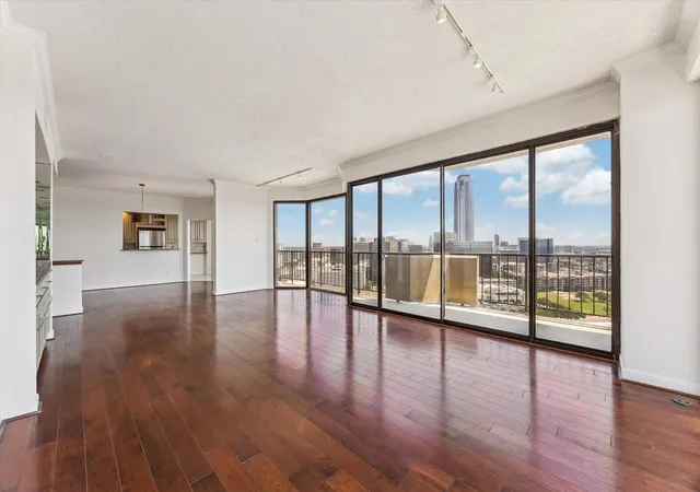 2nd image of 3350 Mccue Rd #2204, Houston, TX 77056 | MLS# 43686646