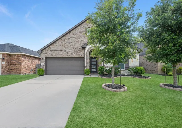 Photo 3 of Sale Pending at 14302 Alberta Spruce Ln, Crosby, TX 77532 | MLS# 23110667 | Listing updated on 2026-09-16