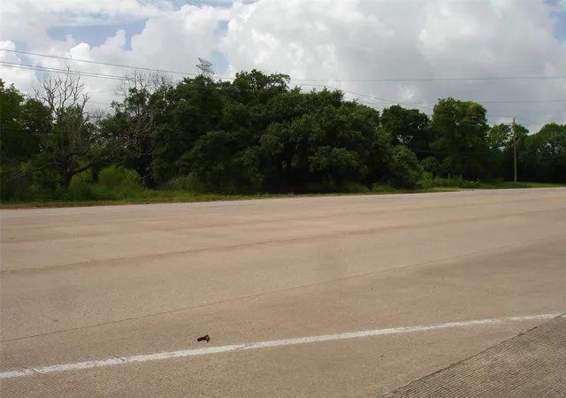 Photo 2 of Land for sale at 3207 W Parkwood Ave, Friendswood, TX 77546 | MLS# 30867756 | Listing updated on 2026-07-02