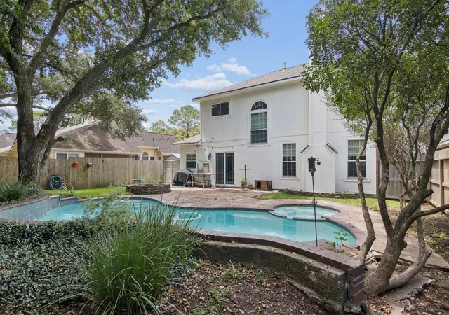 33rd image of 4819 Stone Harbor Dr, Friendswood, TX 77546 | MLS# 35248510