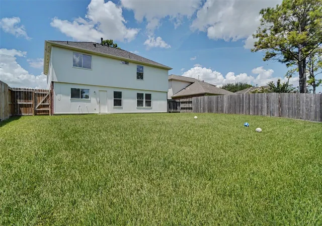 26th image of 3105 Centennial Village Dr, Pearland, TX 77584 | MLS# 38955918