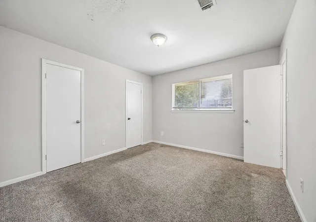 Photo 4 of Single family home for sale at 10350 Stover St, Houston, TX 77075 | MLS# 7232540 | Listing updated on 2026-08-04
