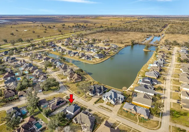 44th image of 204 Arrowhead Dr, Lake Jackson, TX 77566 | MLS# 69869846