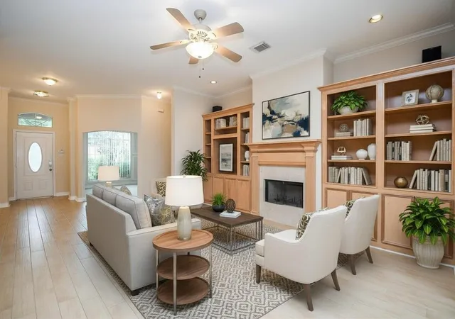 2nd image of 8022 Duffield Ln, Houston, TX 77071 | MLS# 64738161
