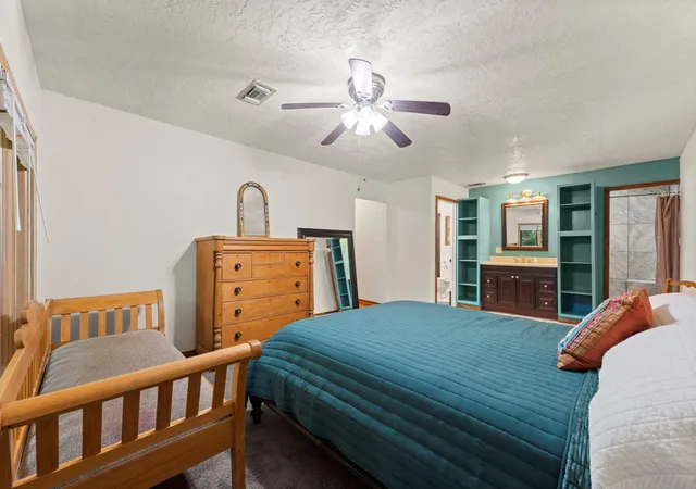 24th image of 114 Hillendale Dr, Livingston, TX 77351 | MLS# 55987015