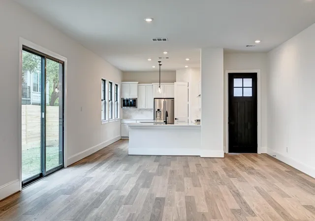 5th image of 12008 Royal Oaks Banner Way, Houston, TX 77082 | MLS# 18596400