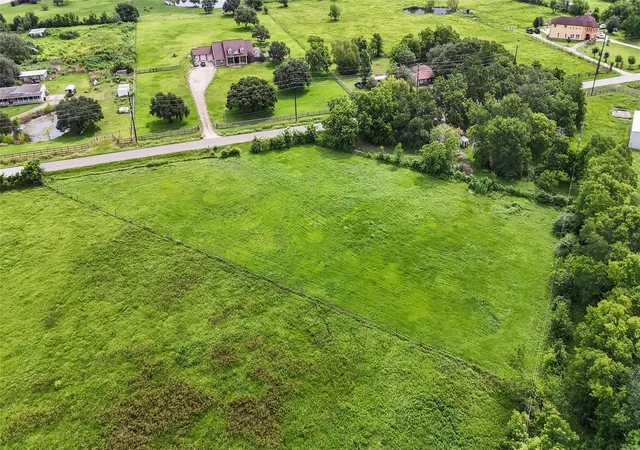 Photo 2 of Sale Pending at 6510 Del Bello Rd, Manvel, TX 77578 | MLS# 70669253 | Listing updated on 2026-09-12