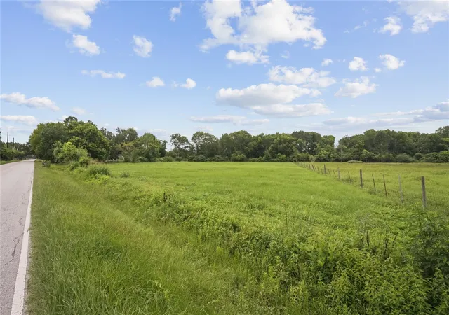 Photo 4 of Sale Pending at 6510 Del Bello Rd, Manvel, TX 77578 | MLS# 70669253 | Listing updated on 2026-09-12