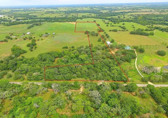 Homes for sale in Schulenburg, TX | 1801 Fm 1383, Schulenburg, TX 78956 | MLS# 65399310