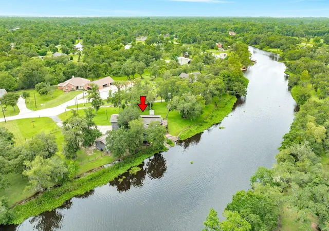 Homes for sale in Lake Jackson, TX | 1 Buffalo Ct, Lake Jackson, TX 77566 | MLS# 14698826