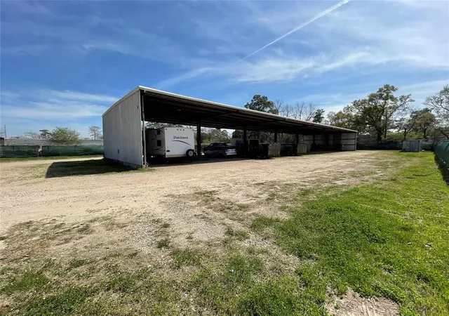 Photo 1 of Land for sale at 3502 Pinemont Dr, Houston, TX 77018 | MLS# 15580070 | Listing updated on 2026-08-27