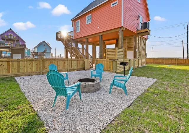 2nd image of 106 Pelican Pl, Freeport, TX 77541 | MLS# 5486520