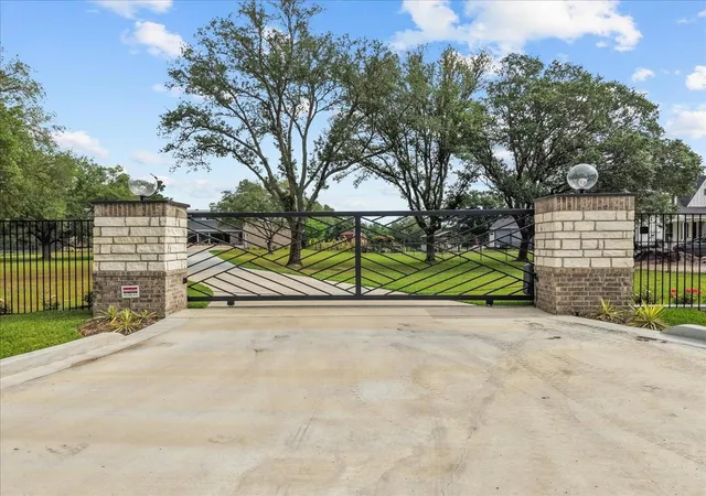 5th image of 7627 Scott Ave, Manvel, TX 77578 | MLS# 98241849