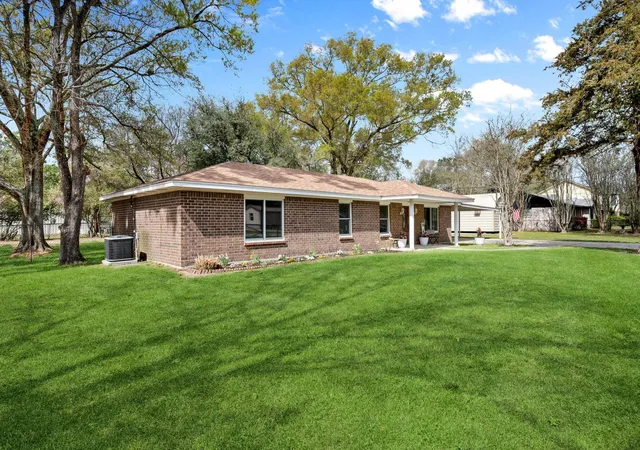 1st image of 16746 Main St, Splendora, TX 77372 | MLS# 89282709