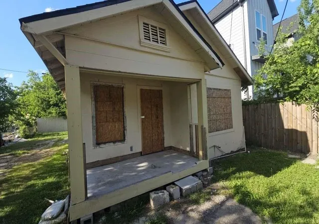 1st image of 3109 Evella St, Houston, TX 77026 | MLS# 857683