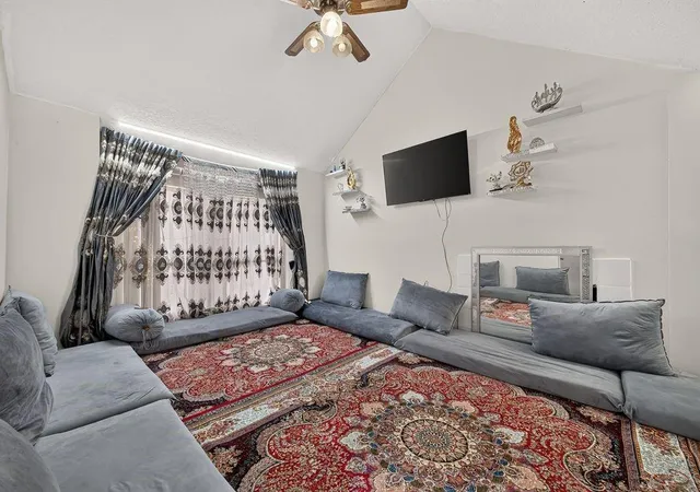 Photo 4 of Condo for sale at 6601 Sands Point Dr #18, Houston, TX 77074 | MLS# 25129606 | Listing updated on 2026-08-31