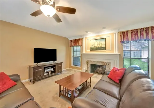 Photo 4 of Single family home for sale at 2031 Hillside Oak Ln, Houston, TX 77062 | MLS# 63946863 | Listing updated on 2026-07-31