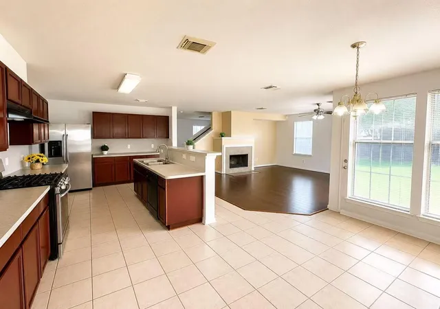 4th image of 3519 Benjamin Franklin Ln, Missouri City, TX 77459 | MLS# 13687259