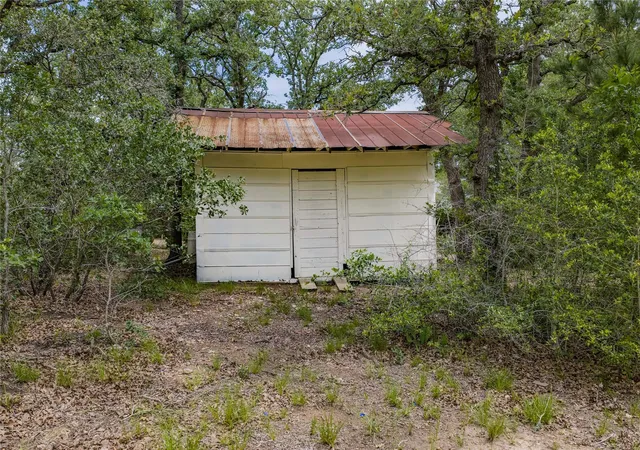 Homes for sale in Ledbetter, TX | 1555 Wildwood Rd, Ledbetter, TX 78946 | MLS# 18257345