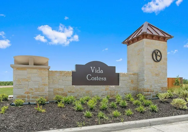 Photo 3 of Sale Pending at 7303 Stella Marina Way, Texas City, TX 77591 | MLS# 85832042 | Listing updated on 2026-09-16