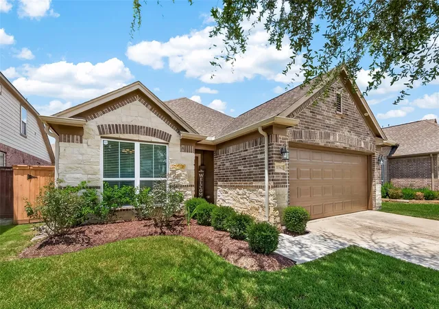Photo 1 of Single family home for sale at 11347 Rossum Crk Dr, Humble, TX 77396 | MLS# 93691577 | Listing updated on 2026-08-21