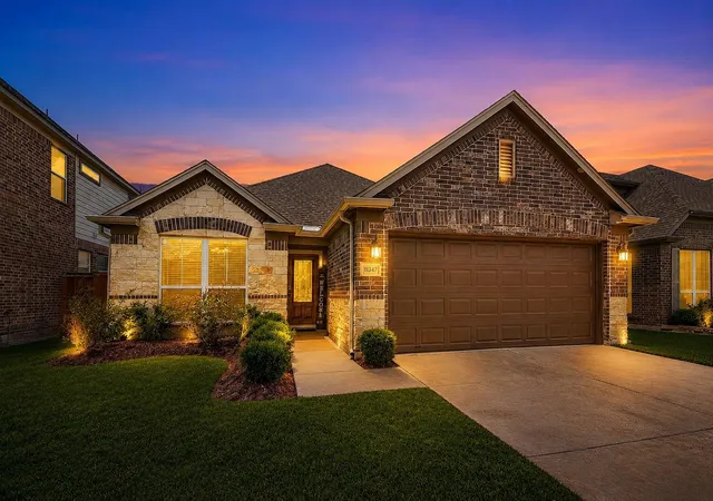 Photo 2 of Single family home for sale at 11347 Rossum Crk Dr, Humble, TX 77396 | MLS# 93691577 | Listing updated on 2026-08-21
