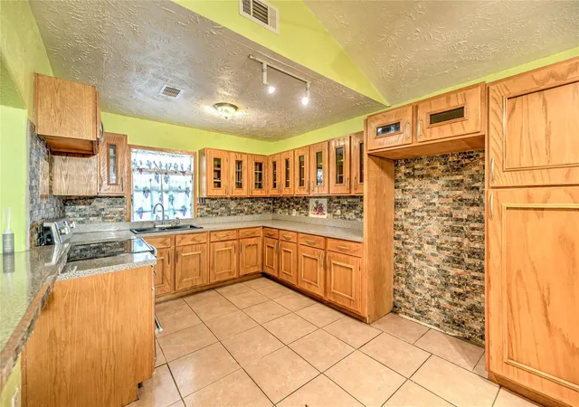 Photo 3 of Single family home for sale at 4618 Old Hwy 35 S, Goodrich, TX 77335 | MLS# 39167941 | Listing updated on 2026-09-22
