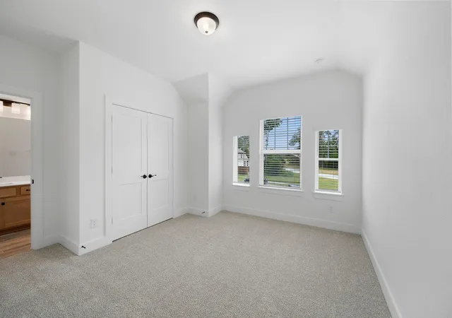 Photo 4 of Single family home for sale at 263 Mallards Rim, Willis, TX 77318 | MLS# 68089856 | Listing updated on 2026-05-26