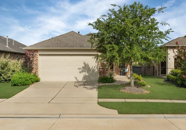 3rd image of 362 Crested Eagle Dr, Richmond, TX 77469 | MLS# 25586583