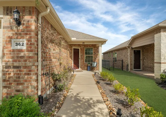 4th image of 362 Crested Eagle Dr, Richmond, TX 77469 | MLS# 25586583