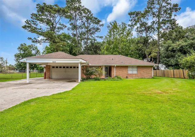 1st image of 205 N 8th St, Highlands, TX 77562 | MLS# 8213909